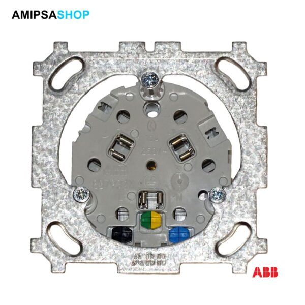 Steckdose mit Befestigungsplatte ABB E 3×T13