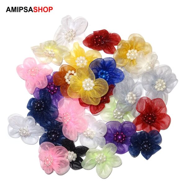 Organza Blumen mit Perlen in der Mitte