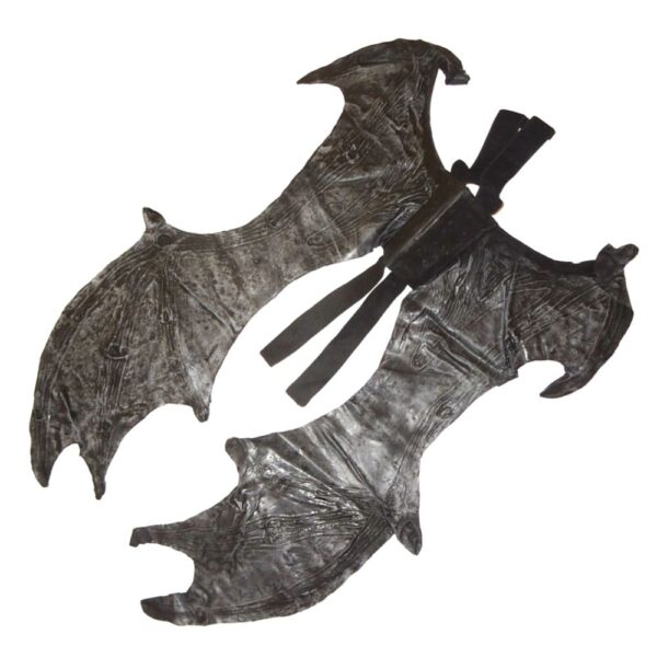 Flügeln schwarz